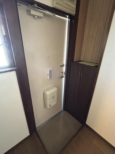 エルムハイツの玄関