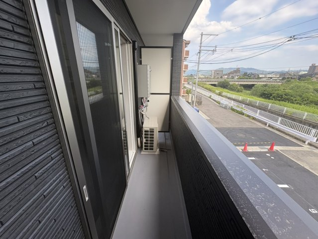 【バルコニー】 | フォレスト矢倉 | お洗濯にも便利なバルコニー付き