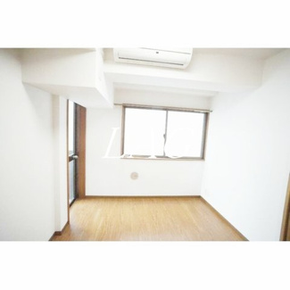 【居間・リビング】 | マンション黒米 | 洋室のお部屋です。