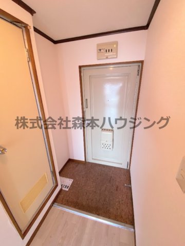 【玄関】 | 　グリーンプラザ | 落ち着いた玄関です