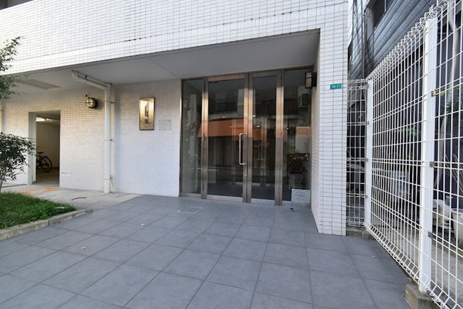 【エントランス】アドバンス新大阪Ⅳ