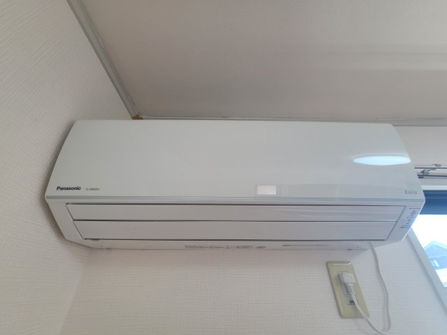グランドハイツ三野の設備|東側洋室6帖　エアコン