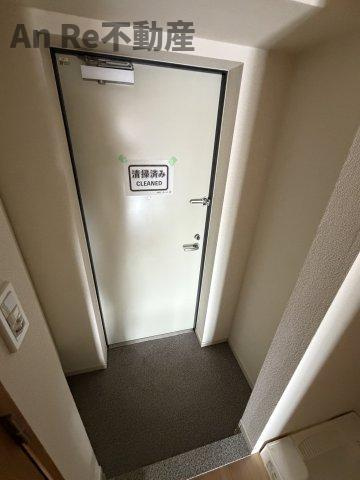 エヌステージ南鳩ケ谷の玄関