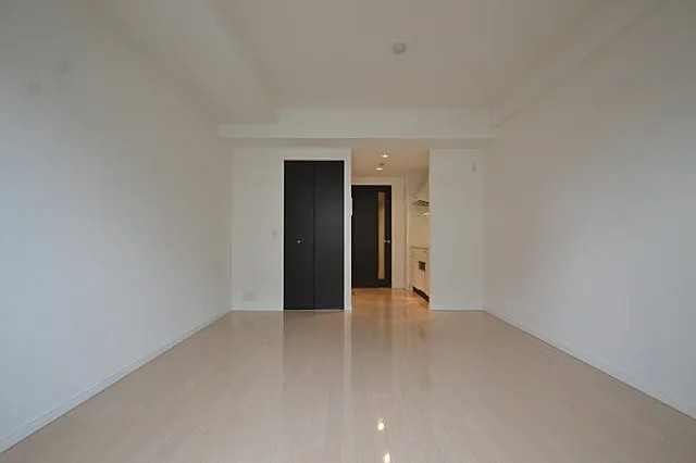アドバンス三宮ウイングロードの居間・リビング
