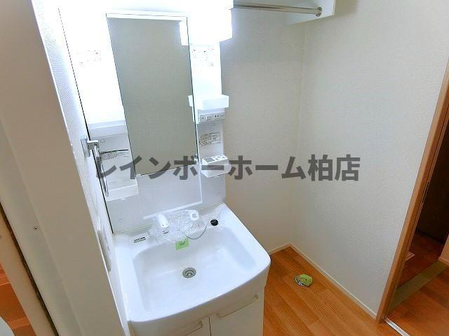 【仲介手数料：50％OFF】対象物件！の洗面所|明るい洗面所です