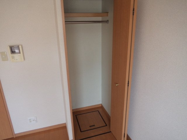 名古屋市港区川間町１丁目の賃貸マンションの収納