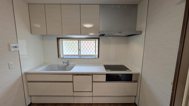 【トーヨーホーム売主/中古住宅】岩倉鵜ヶ瀬前のキッチン|キッチン新調済　食器洗洗浄機付
