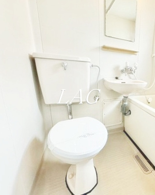 【トイレ】 | ラ・テーラ | トイレです。