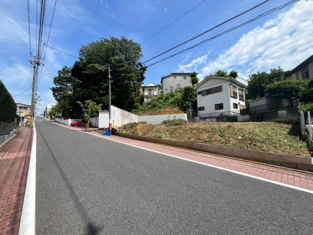 大田区南馬込　建築条件なし売地の前面道路含む現地写真