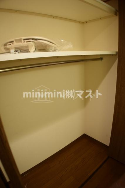 プレサンス千日前通の収納|別部屋参考写真