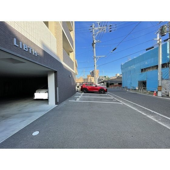 LIBTH熊本駅の駐車場