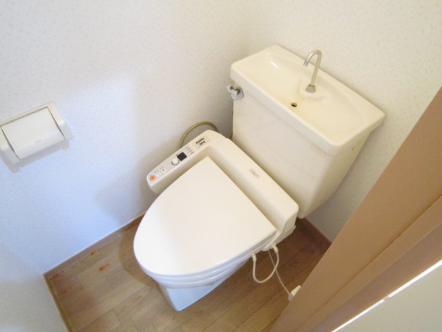 【トイレ】 | エンジェルハイム | ※202号室の写真を参考として掲載しております※