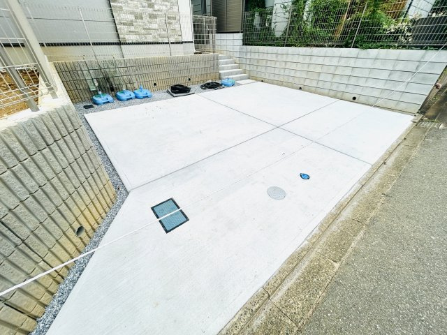 佐倉市中志津２丁目２２期の駐車場