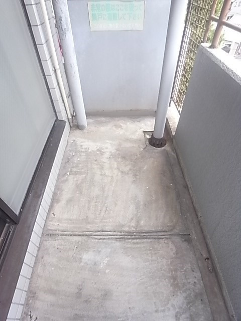 ワコーレ東山のバルコニー