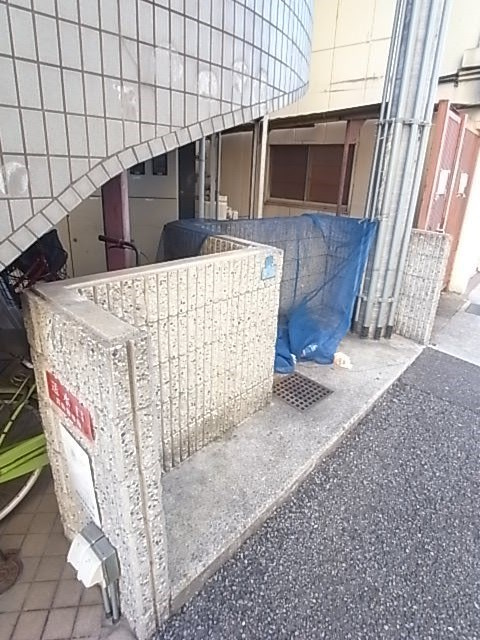 ドミール・カクタス尼崎の外観