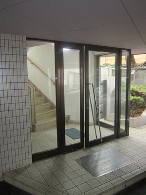 【エントランス】 | サンコーポヨコヤマ