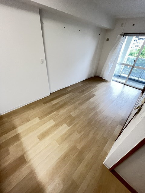 UR浜甲子園さくら街　10号棟の居間・リビング