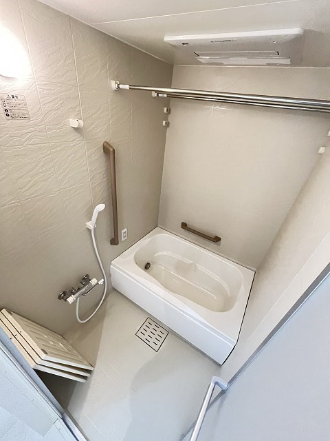 UR浜甲子園さくら街　10号棟の浴室