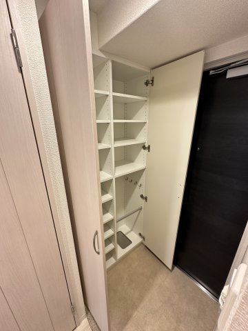 グランルージュ中之島南の収納