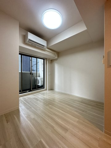 グランルージュ中之島南の居間・リビング