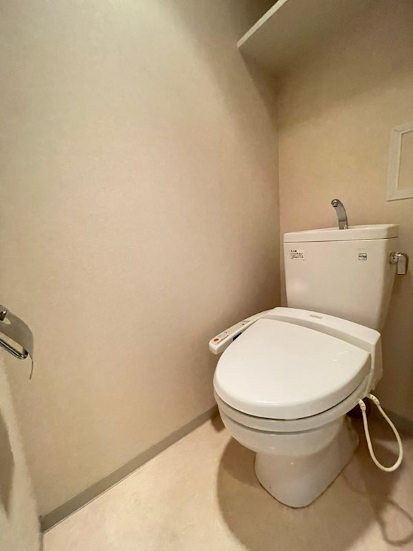 S-RESIDENCE Hommachi Marksのトイレ