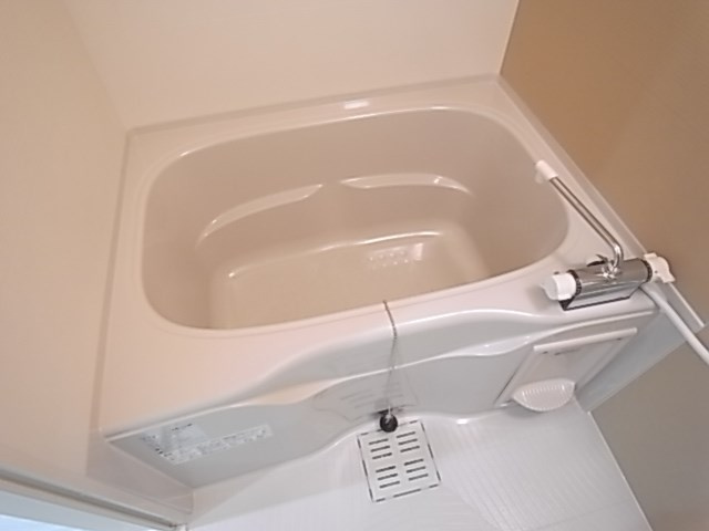フジパレス灘Ⅰ番館の浴室