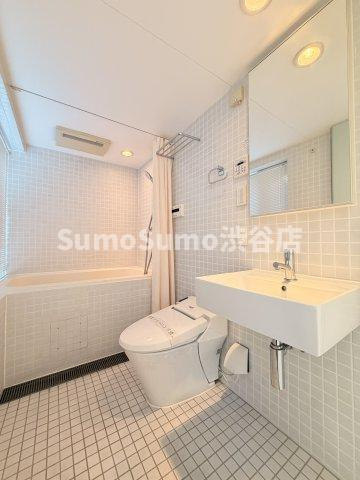 ZOOM表参道のトイレ|ゆったりとした空間のトイレです