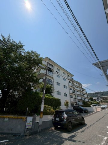 岡本センチュリーマンションの外観