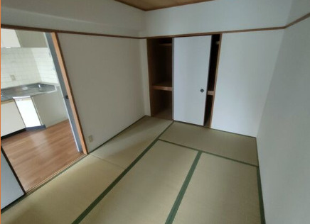 サンセイコートの和室
