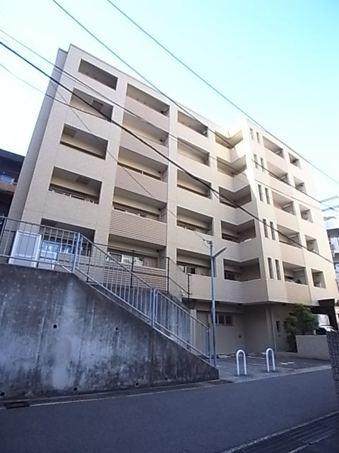 ウォームスヴィル神戸元町JPの外観