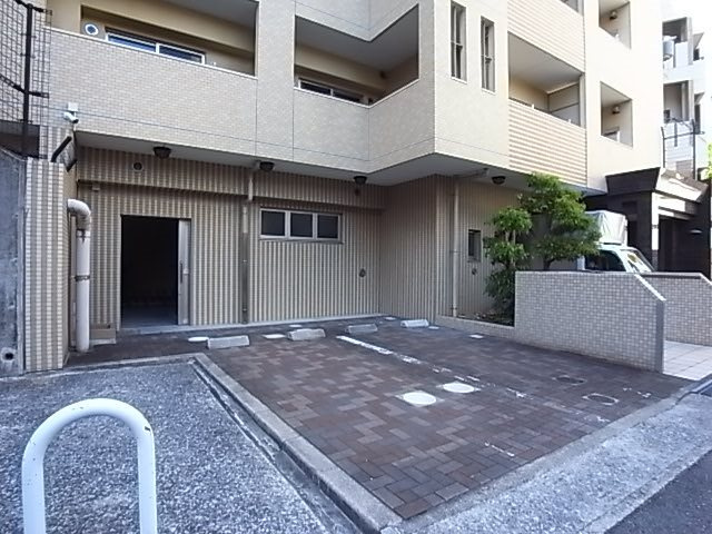 ウォームスヴィル神戸元町JPの外観