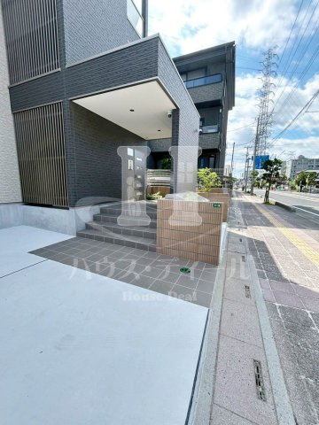 【エントランス】 | ソシア坂下町