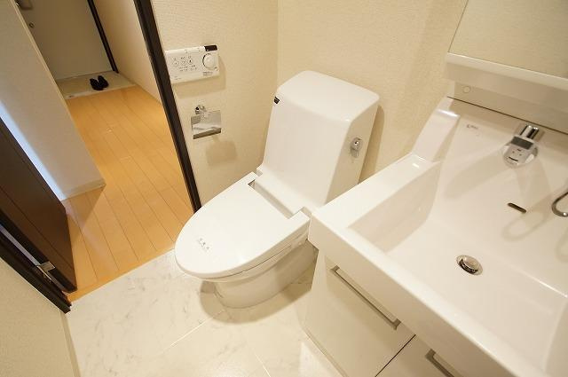 URBAN FLATS中之島 (旧 LaDouceur中之島)のトイレ