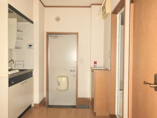 ラポール学芸大学の玄関