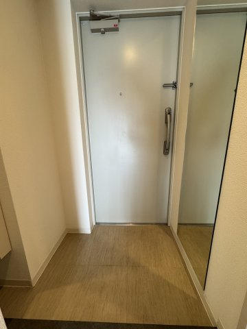 アウルムグランデの玄関