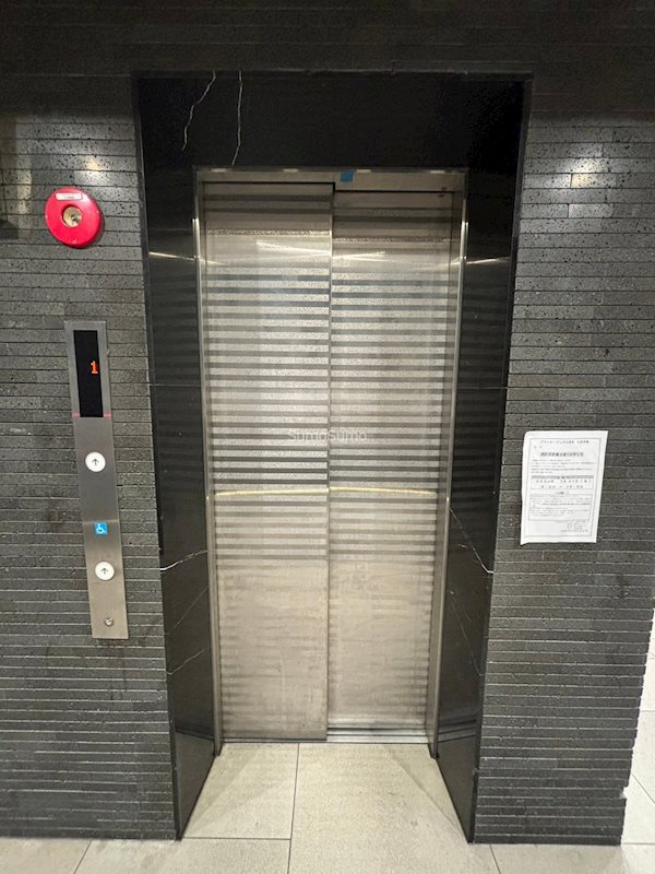 グランルージュ中之島南の外観