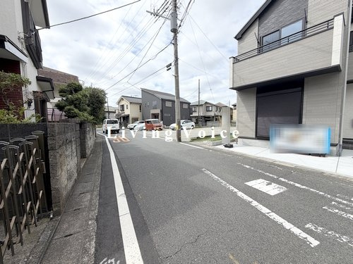 【仲介手数料０円】相模原市南区上鶴間13期　新築一戸建て　全2棟の前面道路含む現地写真|相模原市南区上鶴間13期　新築一戸建て　全2棟