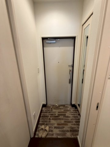 アビタ青木駅前の玄関