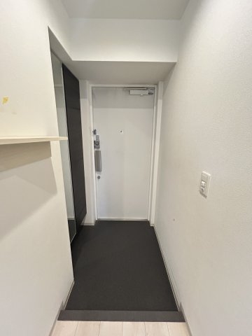 クリプトメリア日本橋の玄関