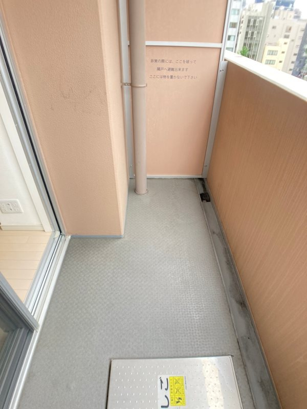 クロスレジデンス大阪新町のバルコニー