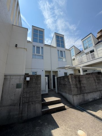 ヴィアノ芦屋親王塚の外観