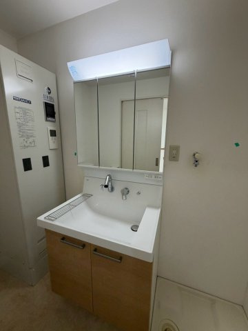 ヴィアノ芦屋親王塚の洗面所