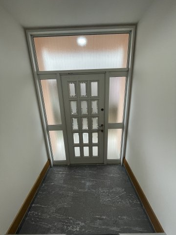 東白川台４丁目戸建ての玄関
