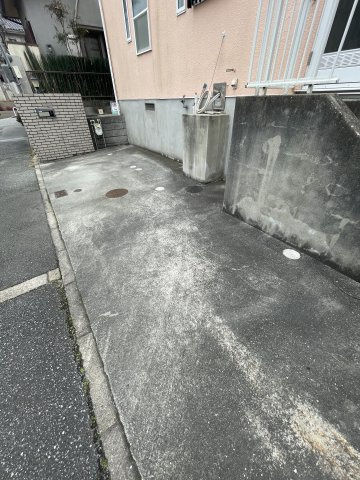 東白川台４丁目戸建ての駐車場