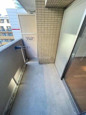 エイペックス心斎橋東のバルコニー