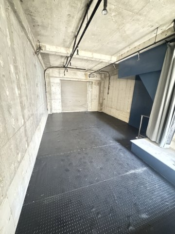 苅藻通三丁目マンションの玄関