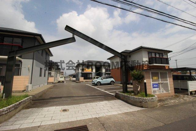 サンパテックの駐車場|車をお持ちの方に嬉しい駐車場付きの物件です