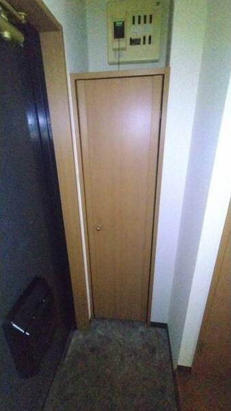 K・ドミールの玄関|明るい玄関です