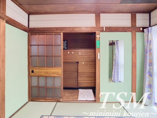 香里西之町戸建貸家の和室