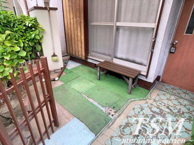 香里西之町戸建貸家の庭